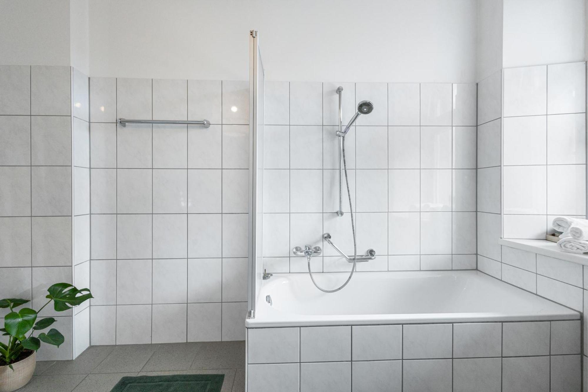 Stylische Altbauwohnung Bregenz Am See Bagian luar foto